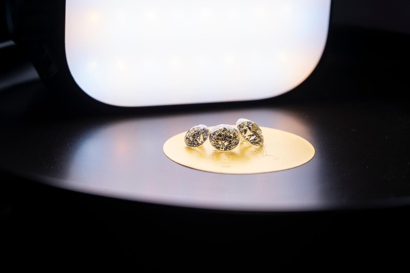 4 Cs of Diamonds – Adam Foster Fine Jewelry