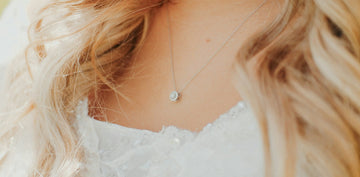 What Jewelry Should a Bride Wear?