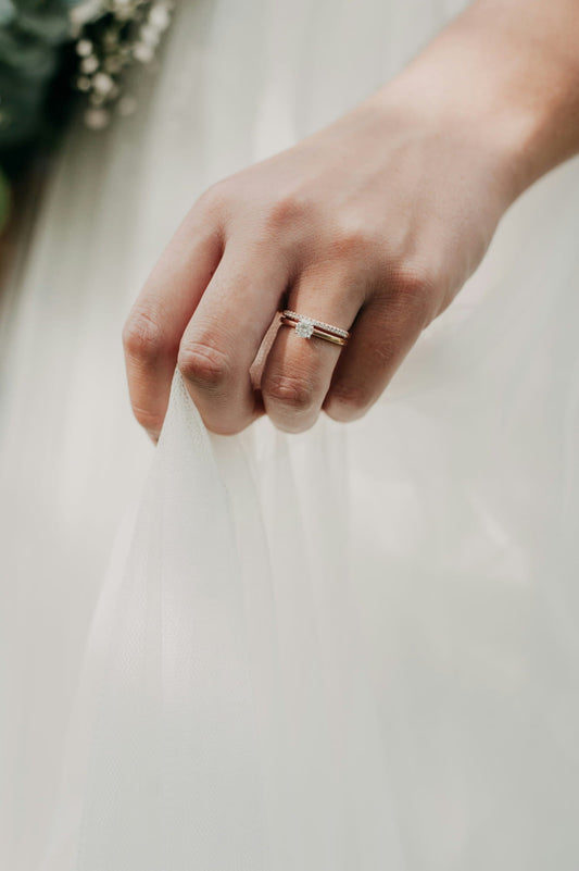 Engagement Rings vs. Wedding Ring: What’s the Difference?