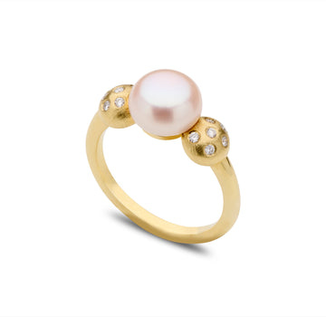 Pearl Ring in 18k Yellow Gold